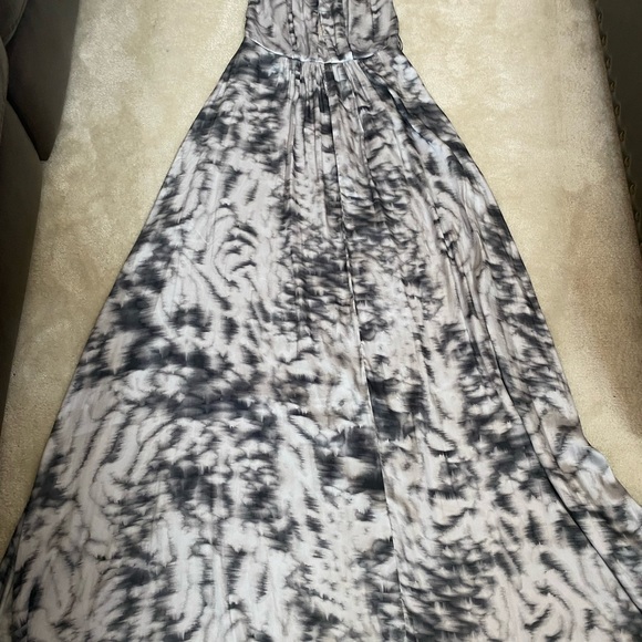 Summer dress - Picture 4 of 9